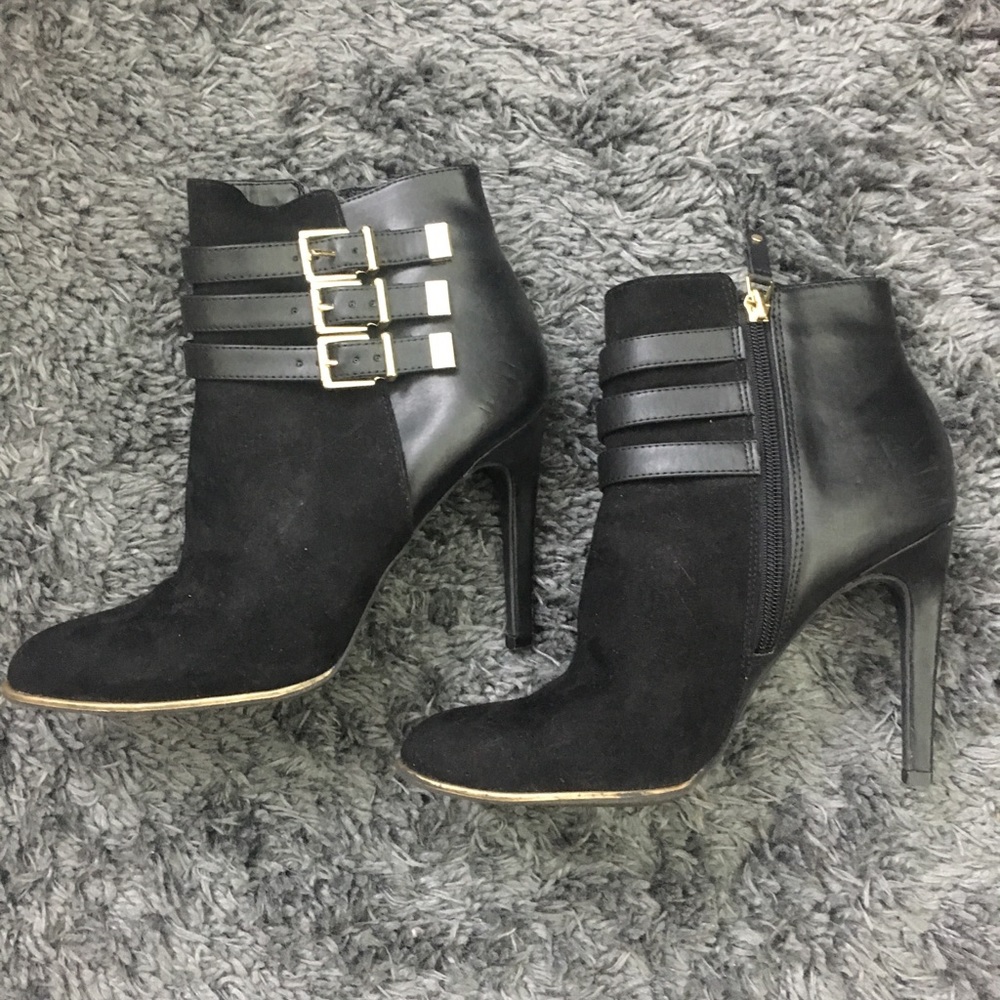Sam and Libby’s swede booty heels